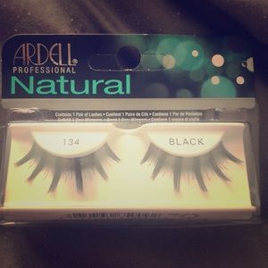 NEW Ardell 134 Lashes